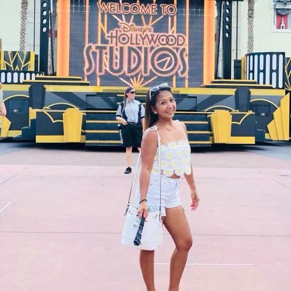 Meet your Posher, Milagros - Picture 1 of 1